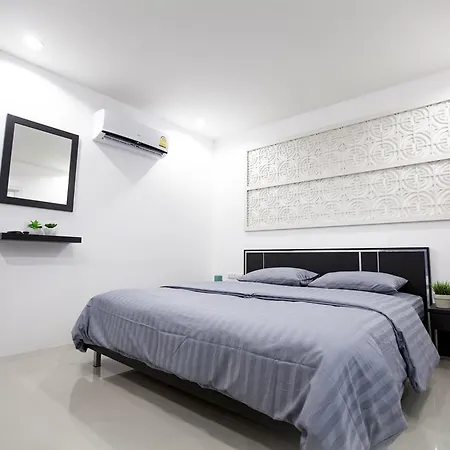 Number 4 Phuket Apartment Nai Harn Room photo